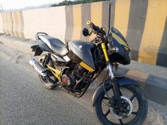 BAJAJ PULSAR 150 NEON